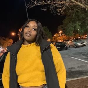 Meet your Posher, Jasmine